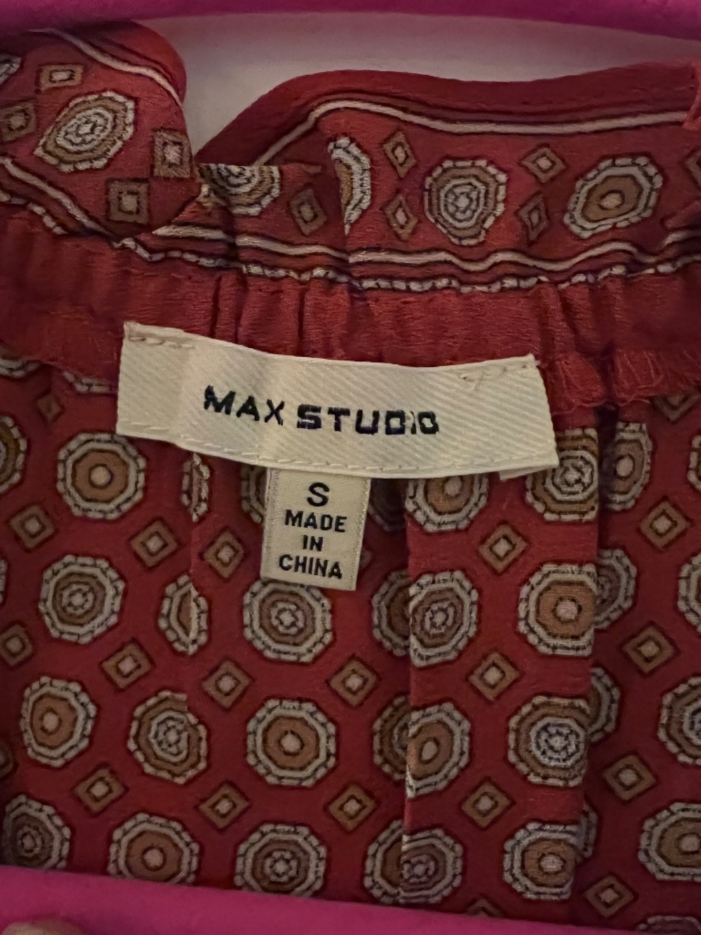 Max Studio Rust Red Geometric Print Ruffle Blouse Size S - Picture 3 of 7
